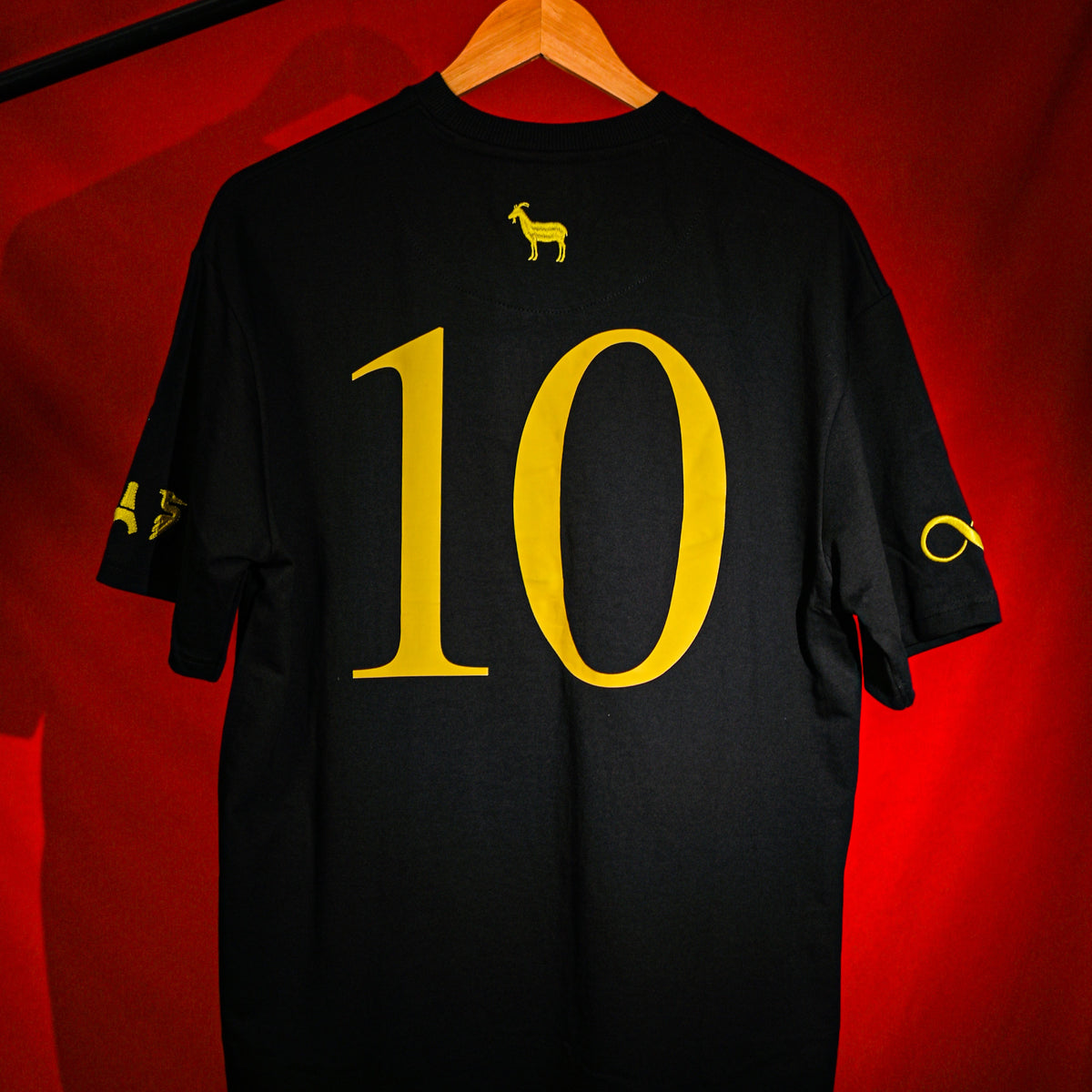 La Pulga Iconic- A Tribute to Lionel Messi - Hover Image
